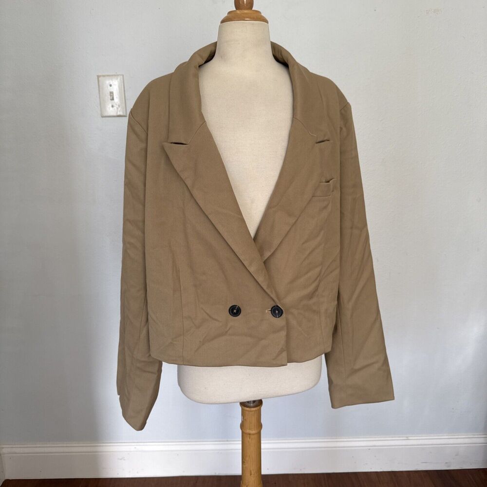 White Birch Black Label Cropped Tan Blazer 2X Minimalist Preppy Jacket